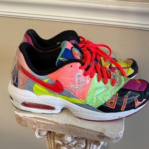 Nike Air Max Multicolor Sneakers with Red Accents